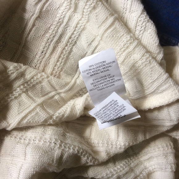 Embroidered Top - Picture 4 of 4